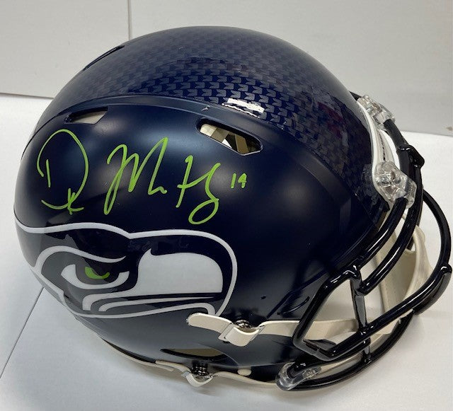 DK METCALF AUTOGRAPHED HAND SIGNED SEATTLE SEAHAWKS JERSEY