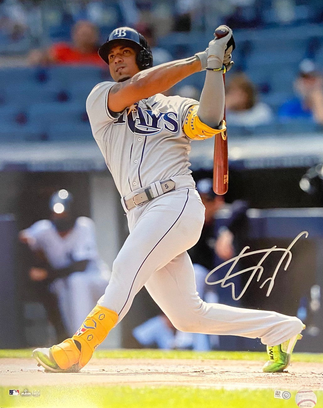 Authentic Autographed Memorabilia