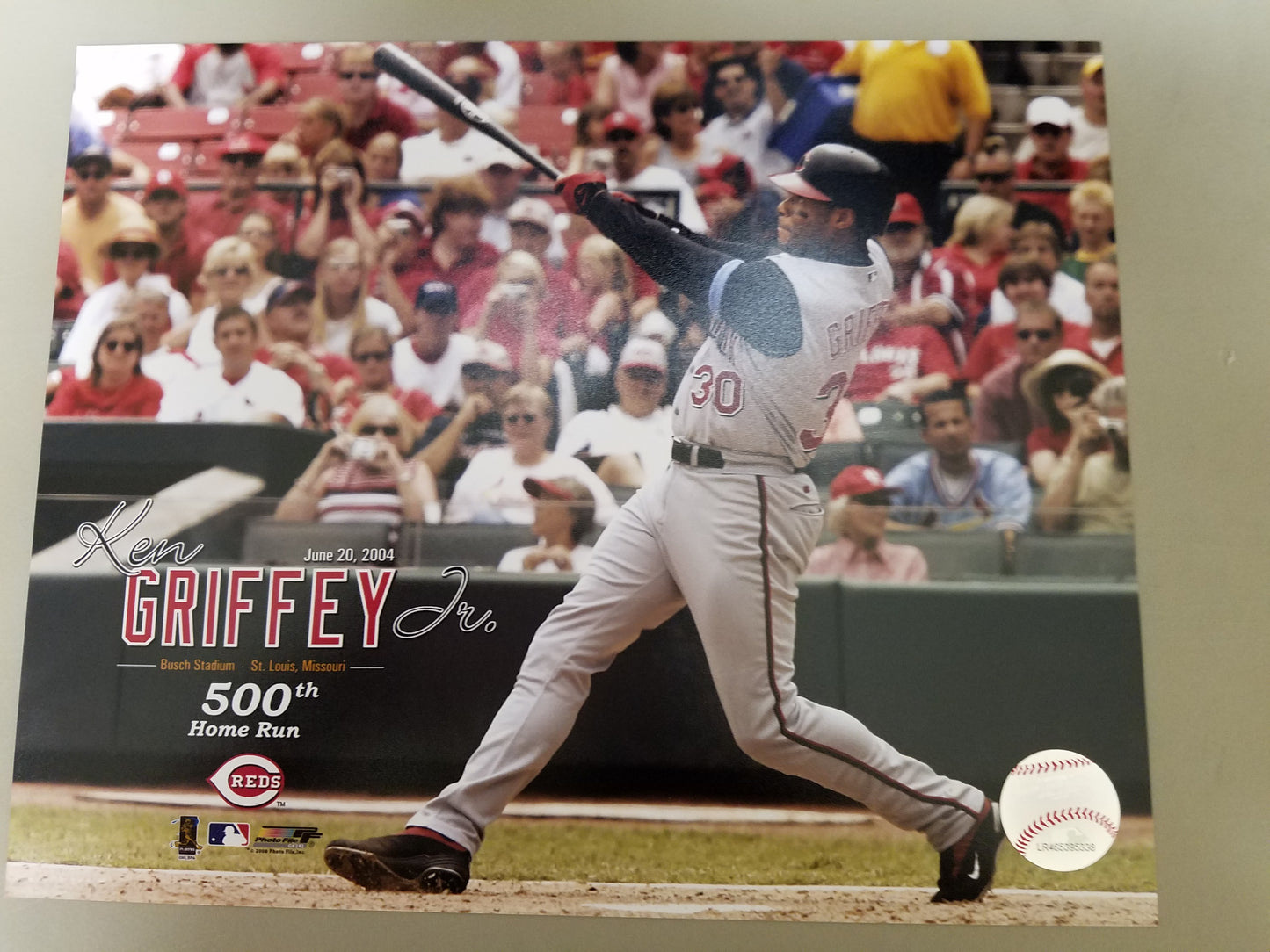 UNSIGNED Ken Griffey (500th HR) 8x10