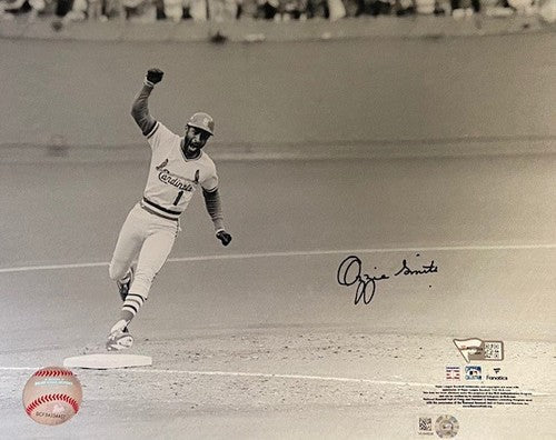 Authentic Autographed Memorabilia 