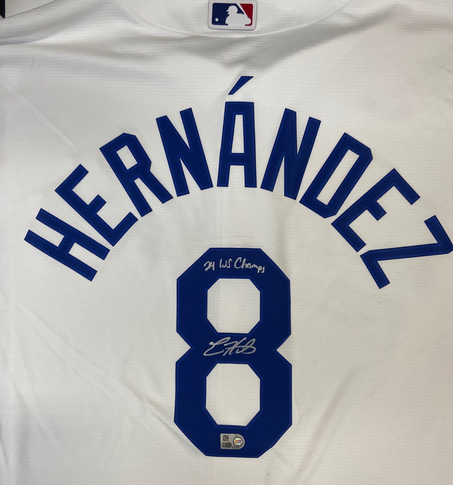 Authentic Autographed Memorabilia 