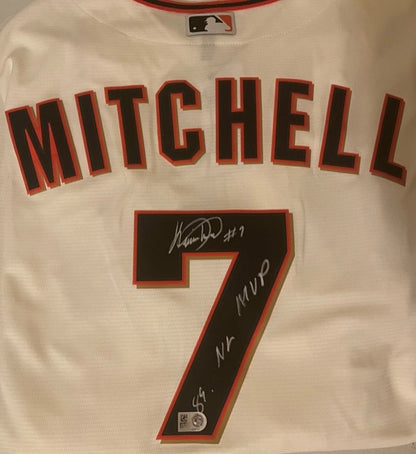 Authentic Autographed Memorabilia 