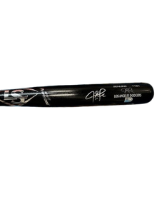 Authentic Autographed Memorabilia 