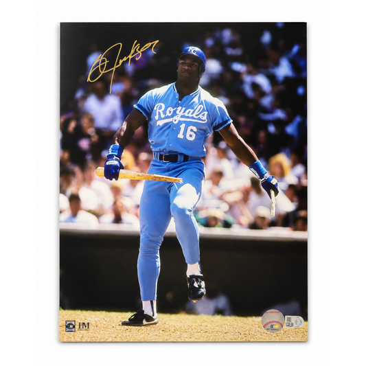 Authentic Autographed Memorabilia 