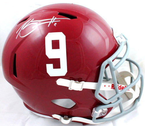 Authentic Autographed Memorabilia 