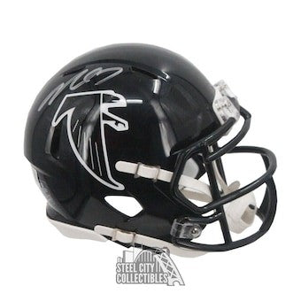 Authentic Autographed Memorabilia 