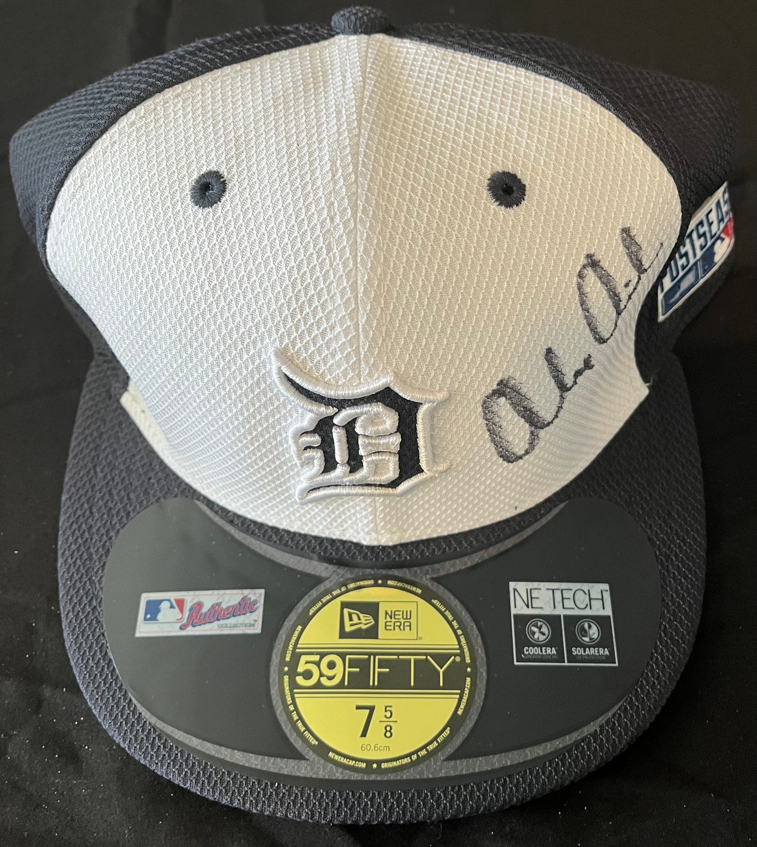 Authentic Autographed Memorabilia 