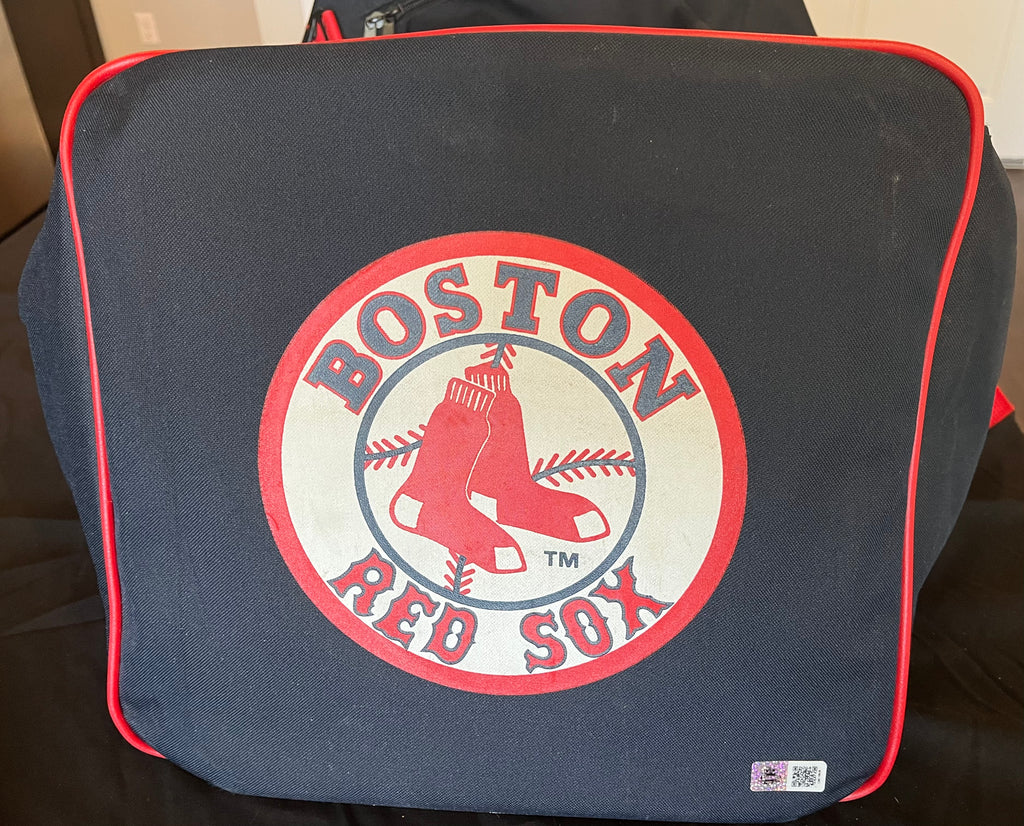 Authentic Autographed Memorabilia 