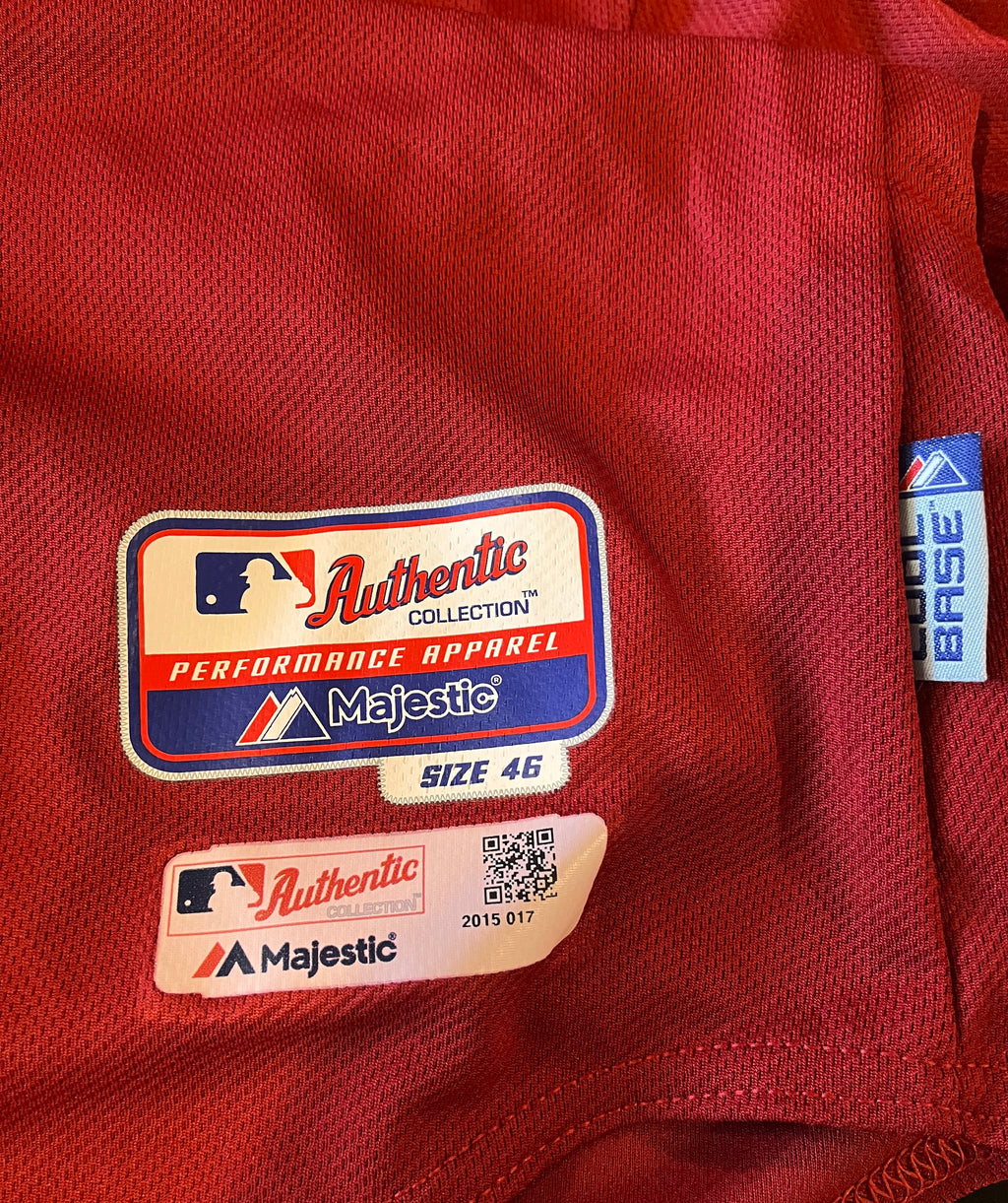 Authentic Autographed Memorabilia 