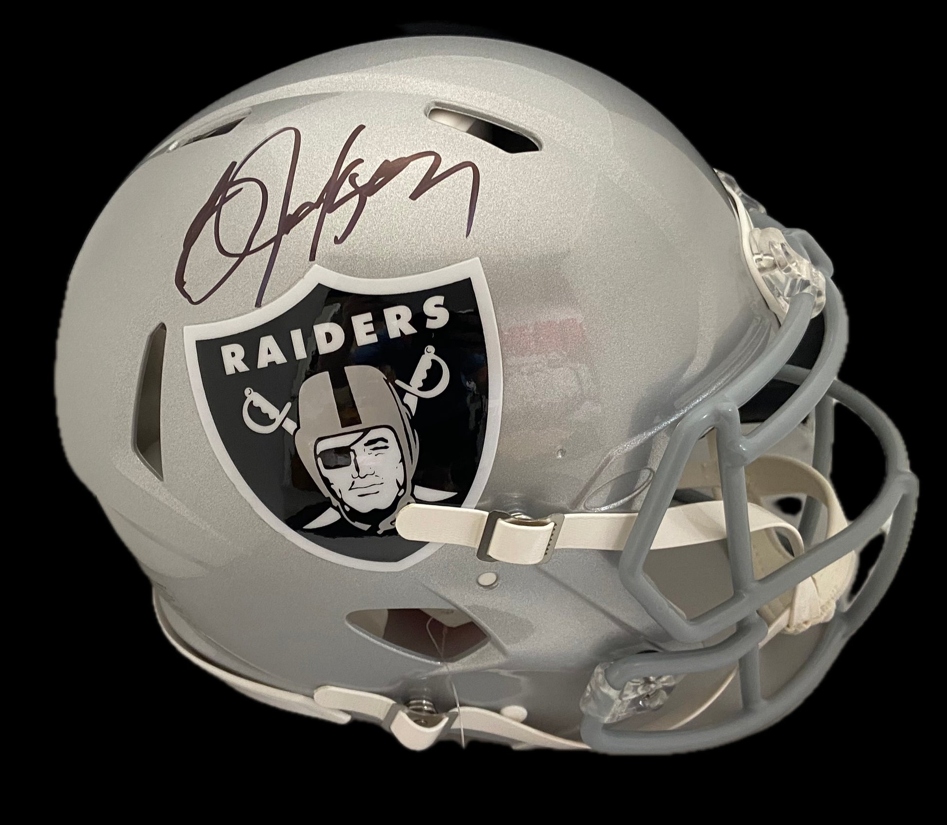 Authentic Autographed Memorabilia 