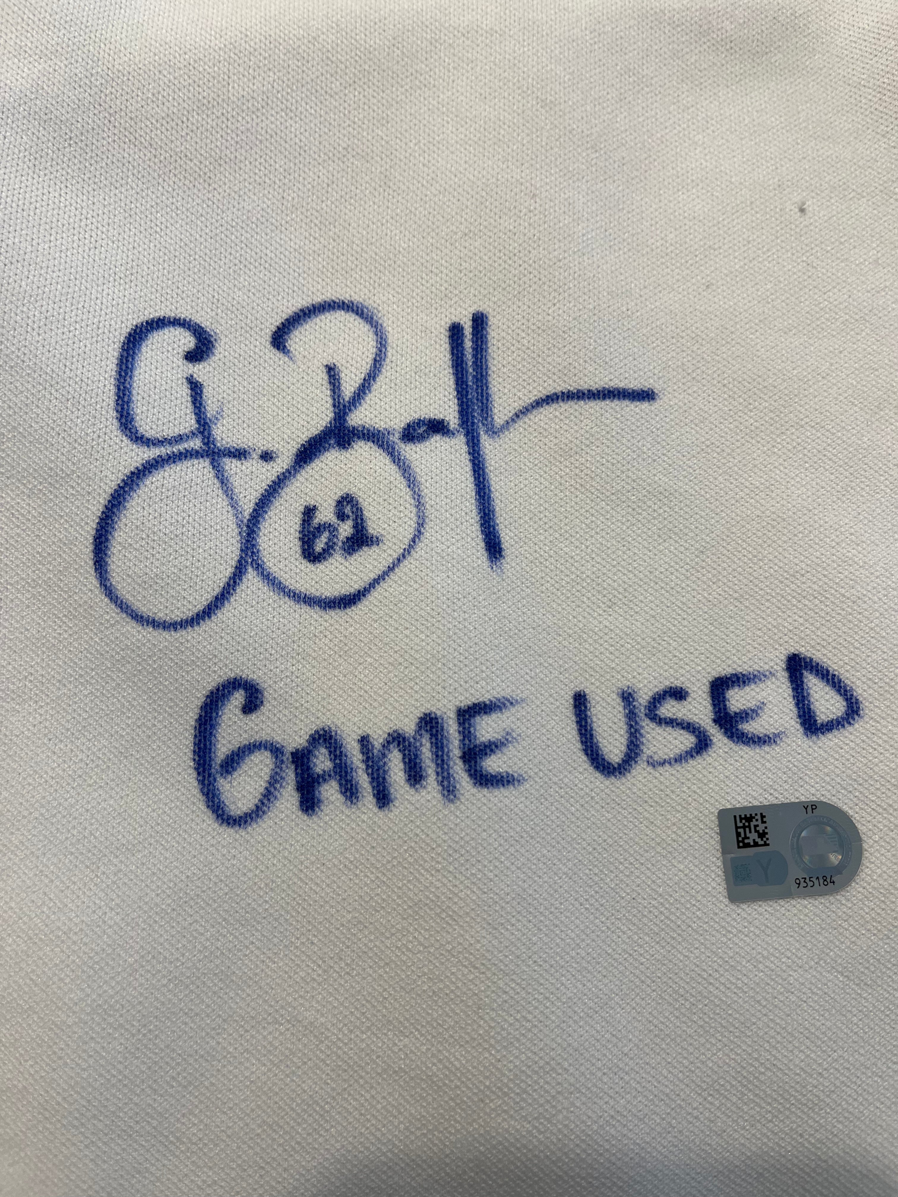 Authentic Autographed Memorabilia 