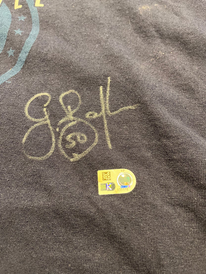 Authentic Autographed Memorabilia 