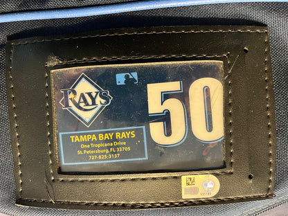 Authentic Autographed Memorabilia 