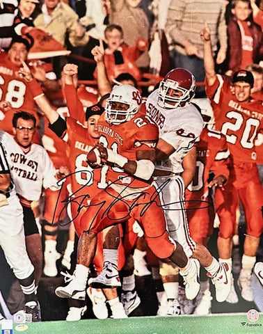 Barry Sanders Autographed OSU 16x20 Photo