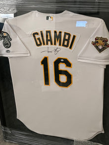 Authentic Autographed Memorabilia 