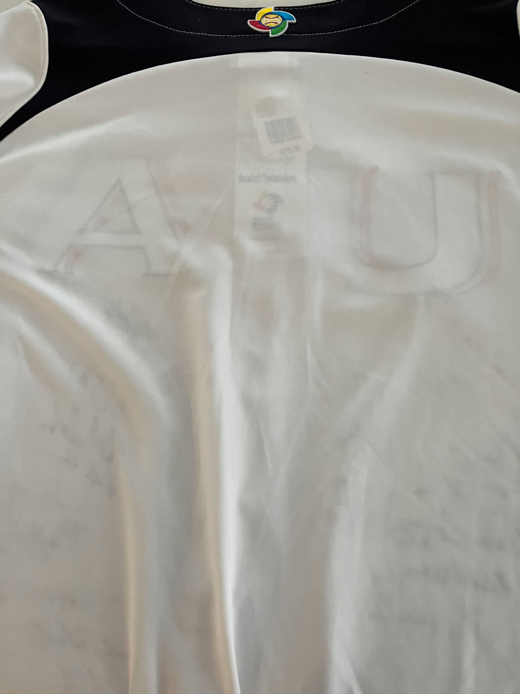 Authentic Autographed Memorabilia 