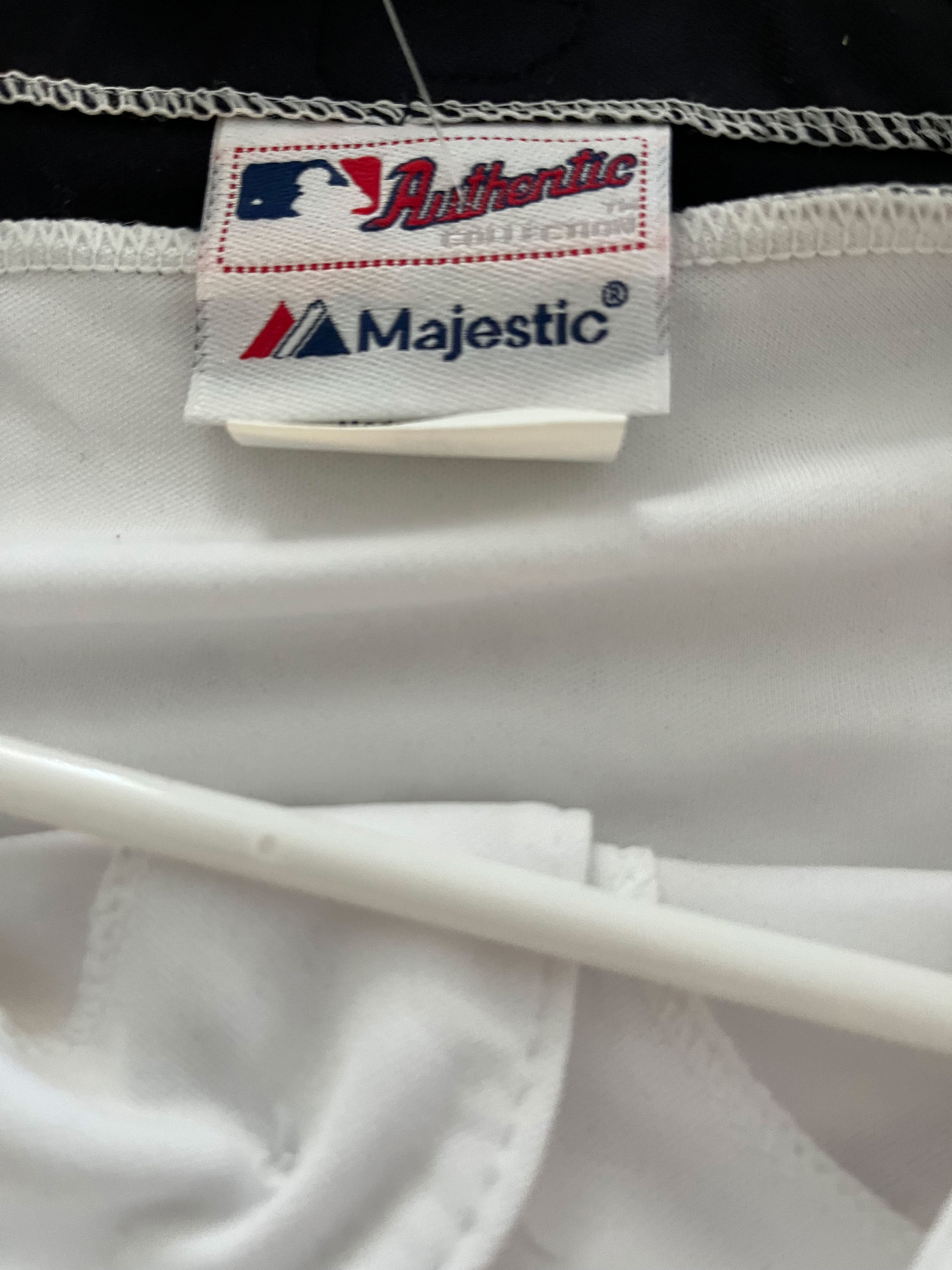 Authentic Autographed Memorabilia 