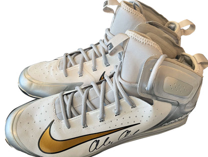 Authentic Autographed Memorabilia 
