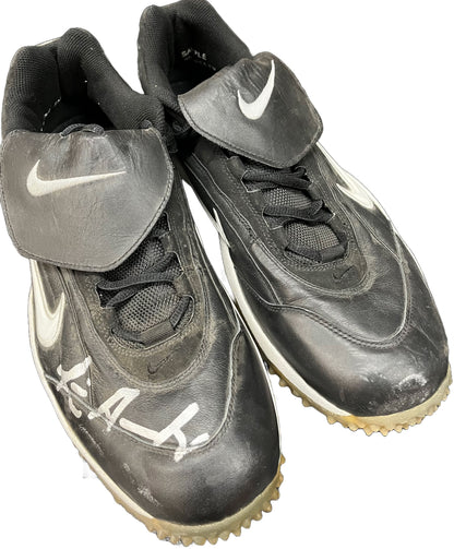 Authentic Autographed Memorabilia 