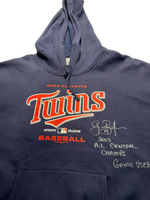 Authentic Autographed Memorabilia 