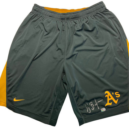 Authentic Autographed Memorabilia 