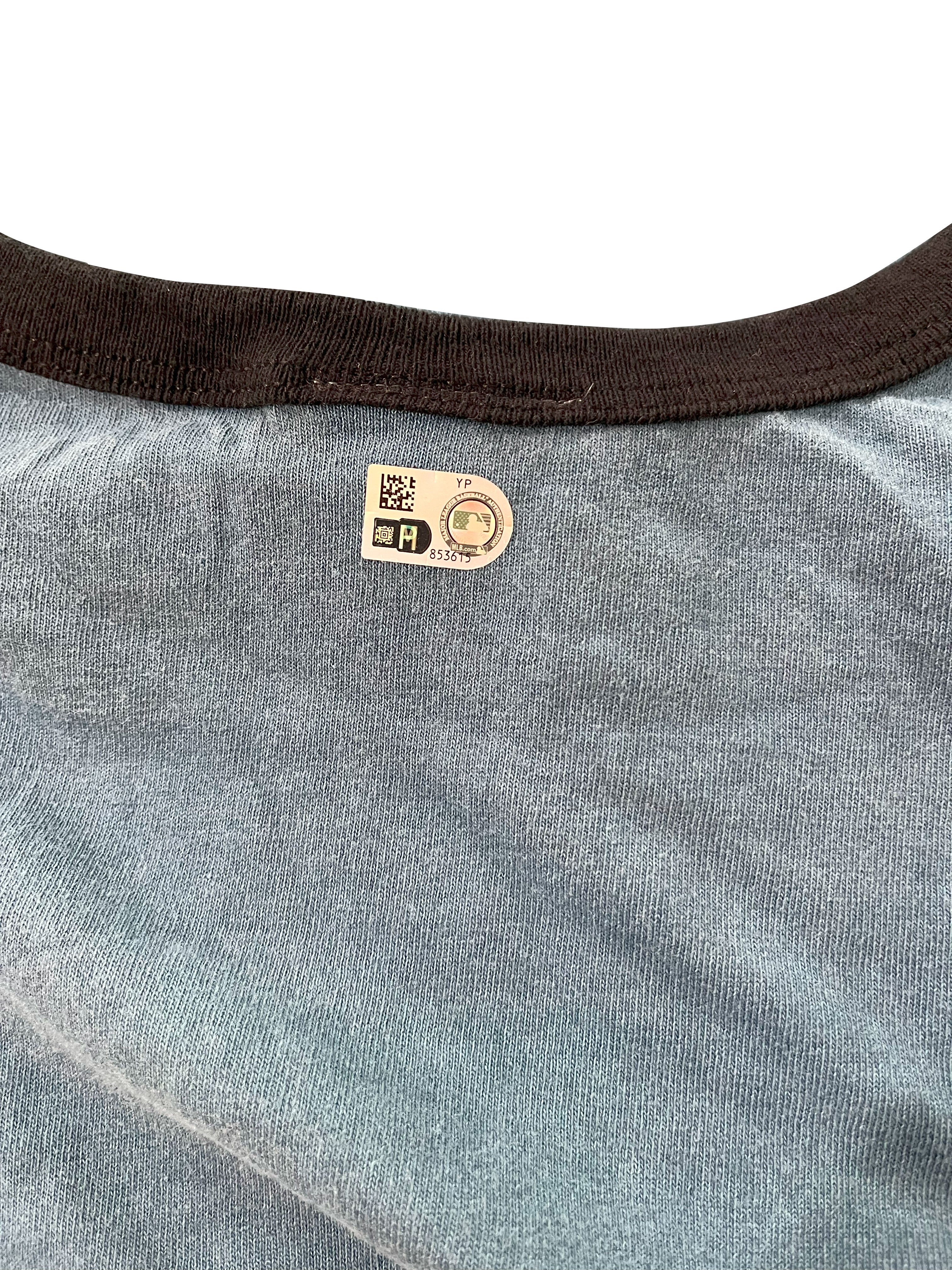 Authentic Autographed Memorabilia 