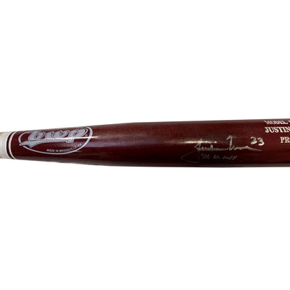 Authentic Autographed Memorabilia 