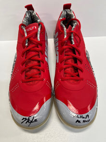 Authentic Autographed Memorabilia 