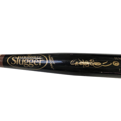 Authentic Autographed Memorabilia 