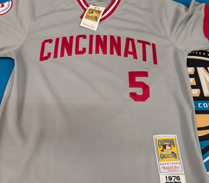 Johnny Bench Autographed " HOF 89" Gray Cincinnati Reds 1976 Mitchell and Ness Authentic Jersey