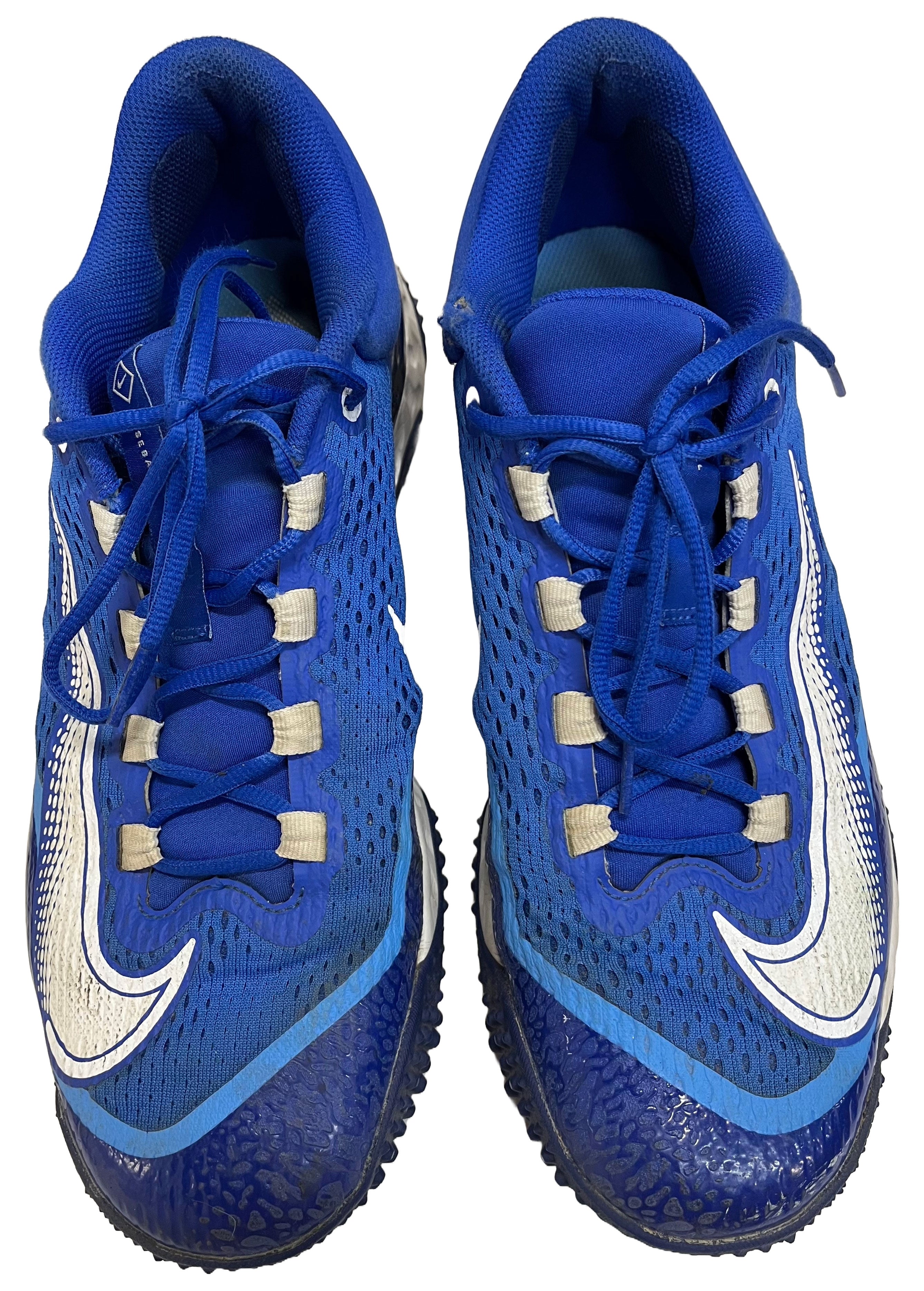 Authentic Autographed Memorabilia 