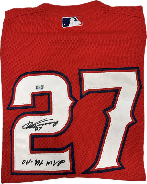Authentic Autographed Memorabilia 