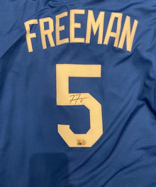 Authentic Autographed Memorabilia 