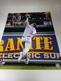 Authentic Autographed Memorabilia 