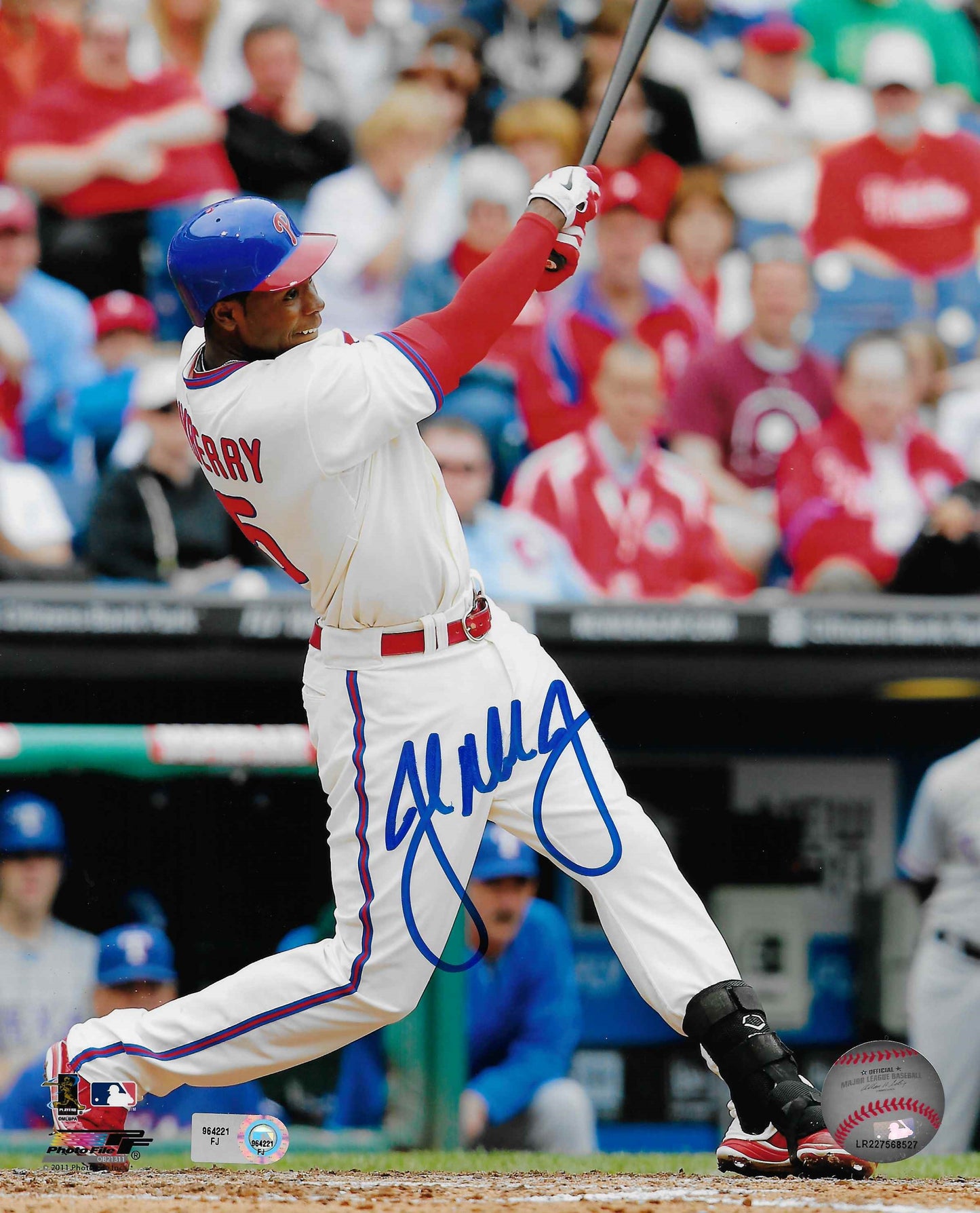 Authentic Autographed Memorabilia 