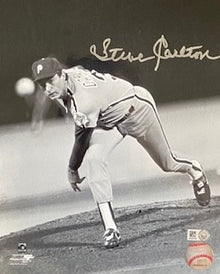 Authentic Autographed Memorabilia 