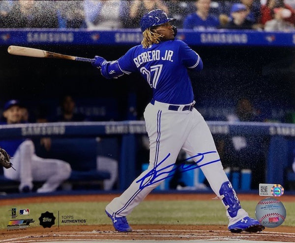 Autographed Kemp Picture - 2018 WS HOME RUN 8x10