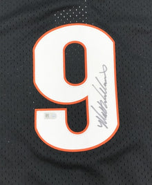 Authentic Autographed Memorabilia 
